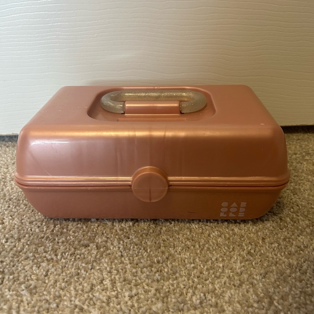 Caboodles pretty in petite makeup case